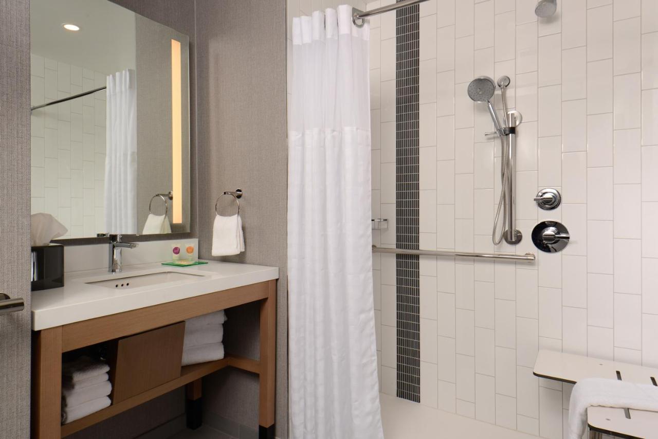 Hyatt Place Pena Station/Denver Airport Εξωτερικό φωτογραφία